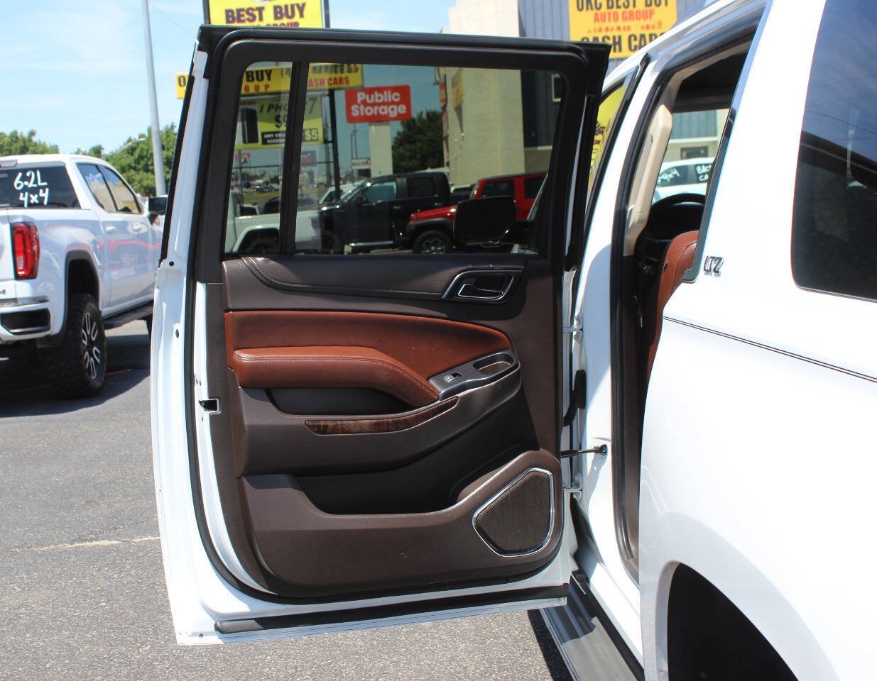 Used 2015 Chevrolet Suburban LTZ w/ Max Trailering Package AWD/4WD image 18