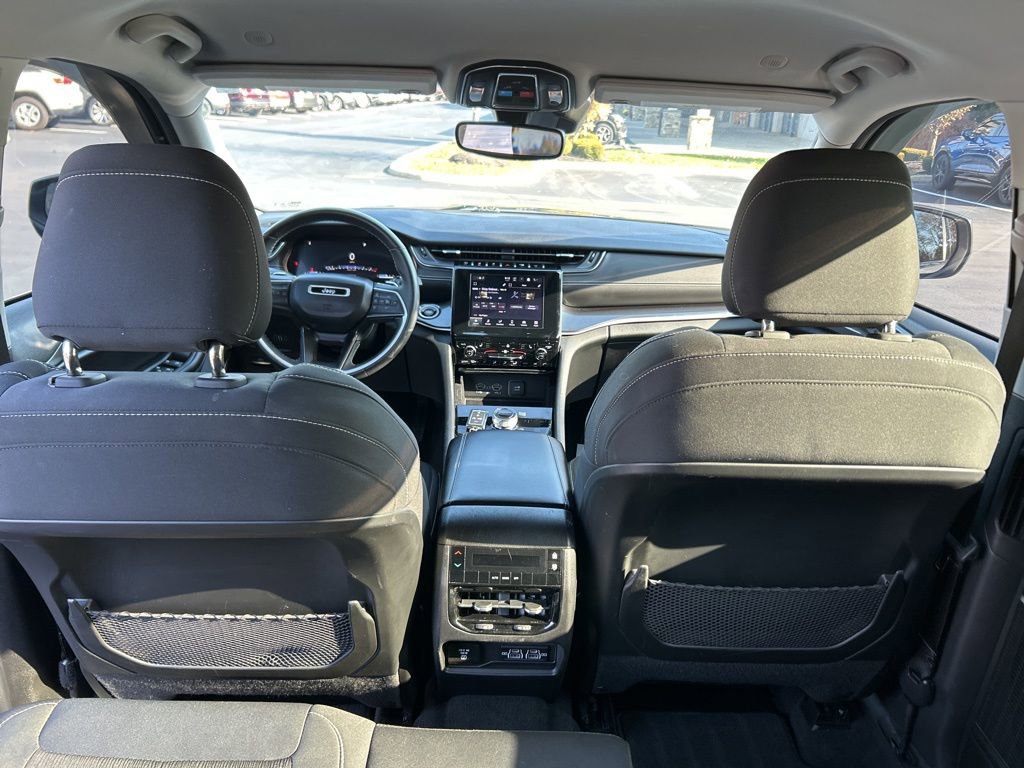 Used 2022 Jeep Grand Cherokee L Laredo w/ Luxury Tech Group I image 37