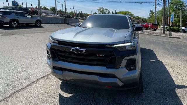 Used 2024 Chevrolet Colorado Z71 w/ Z71 Convenience Package 2 AWD/4WD image 5