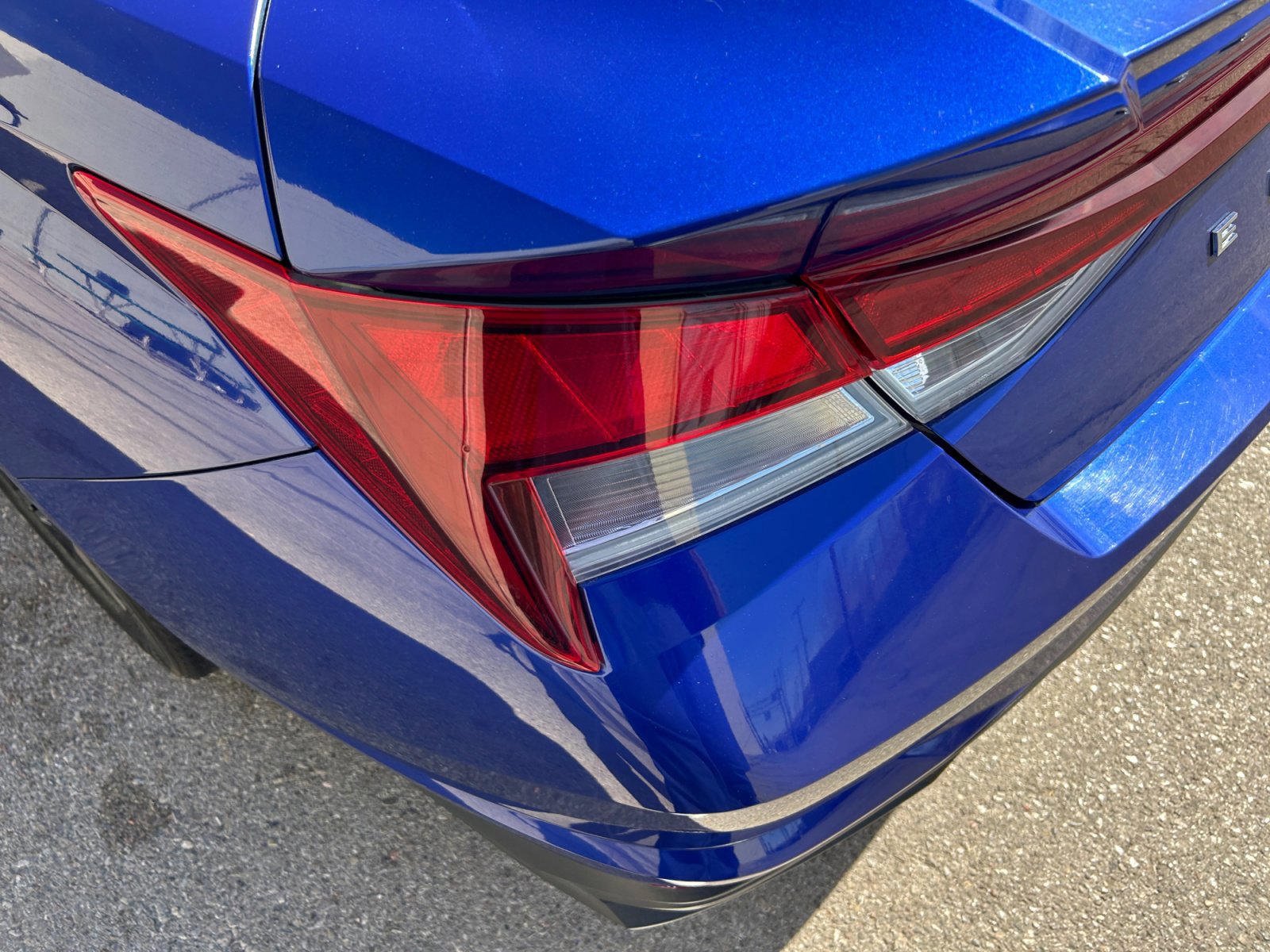 Certified 2023 Hyundai Elantra SEL image 24