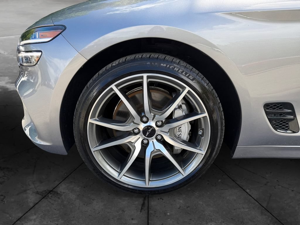 Used 2024 Genesis G70 2.5T AWD/4WD image 14