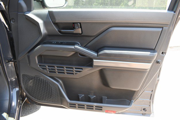 Certified 2025 Toyota Tacoma SR5 AWD/4WD image 23