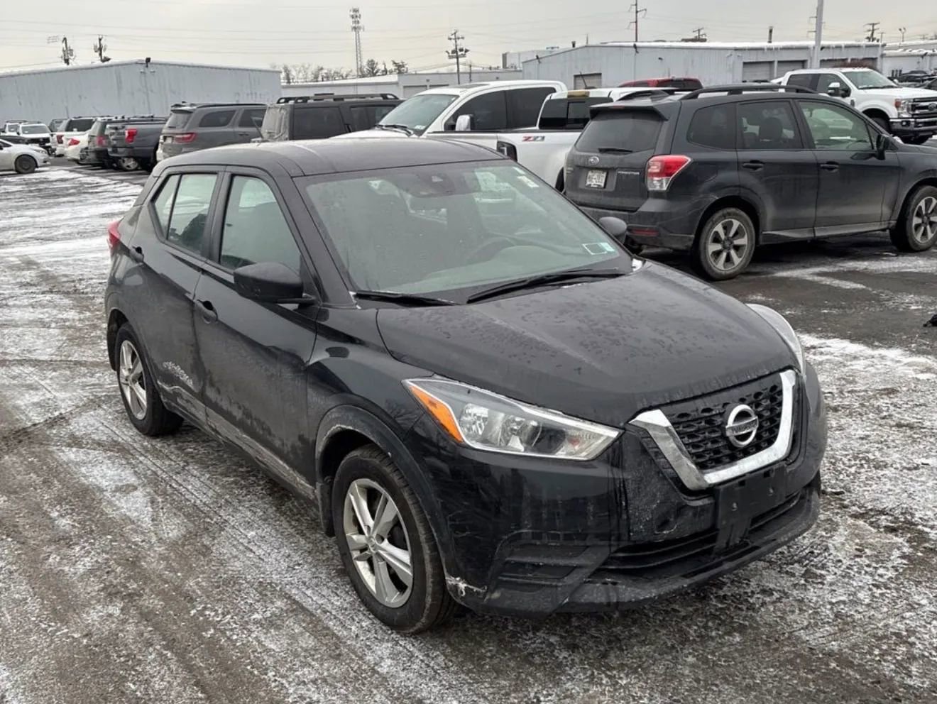Used 2020 Nissan Kicks S image 4