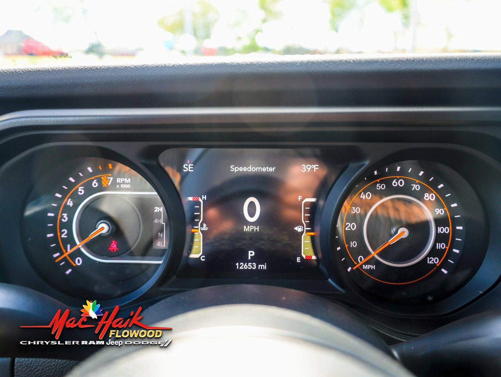 Used 2024 Jeep Gladiator Mojave w/ Safety Group image 17