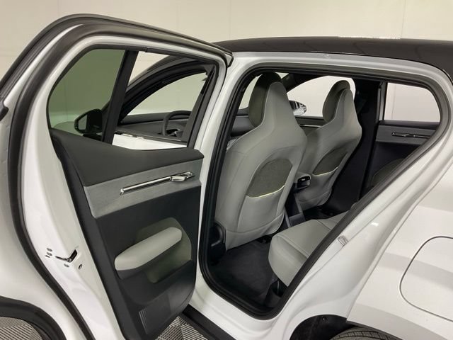 New 2026 Volvo EX30 Plus w/ Protection Package Premier AWD/4WD image 32