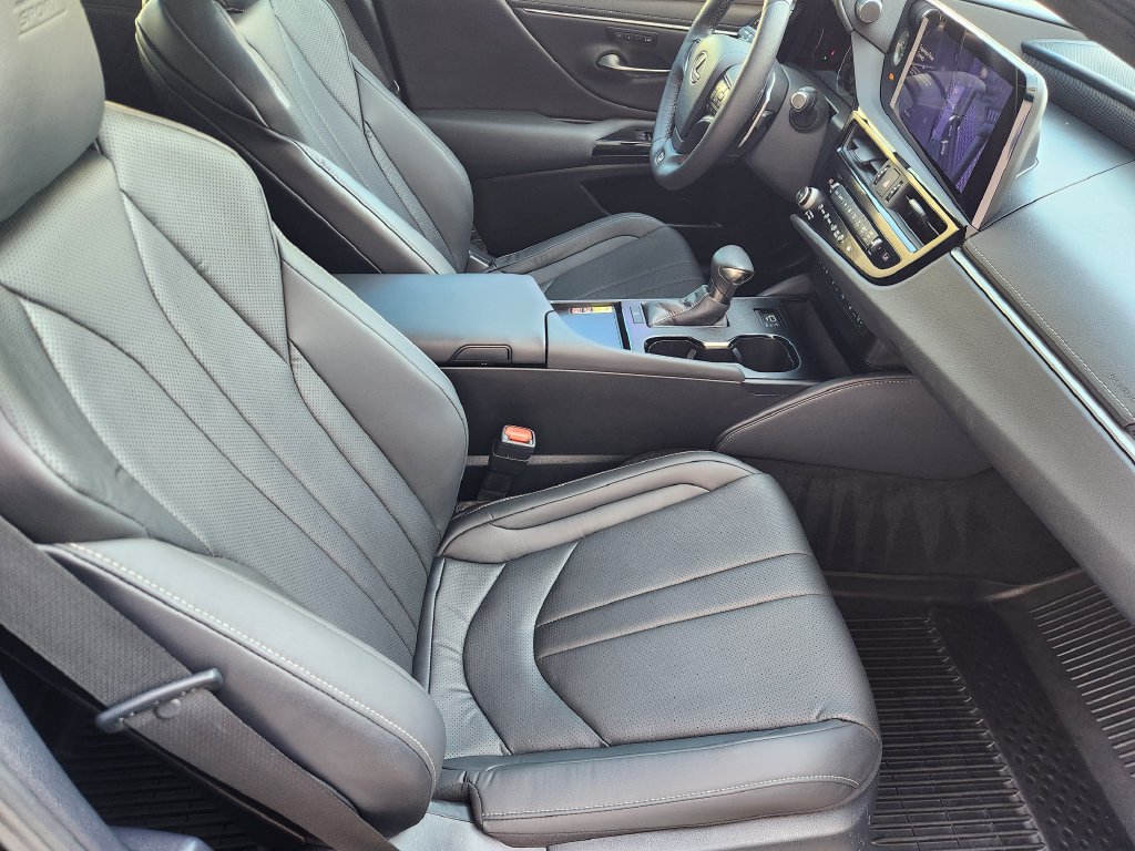Certified 2024 Lexus ES 350 F Sport w/ Accessory Package (Z2) FWD image 14