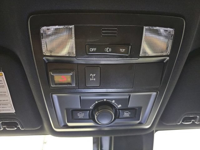 Used 2020 Toyota Tacoma TRD Off-Road w/ Technology Package AWD/4WD image 25