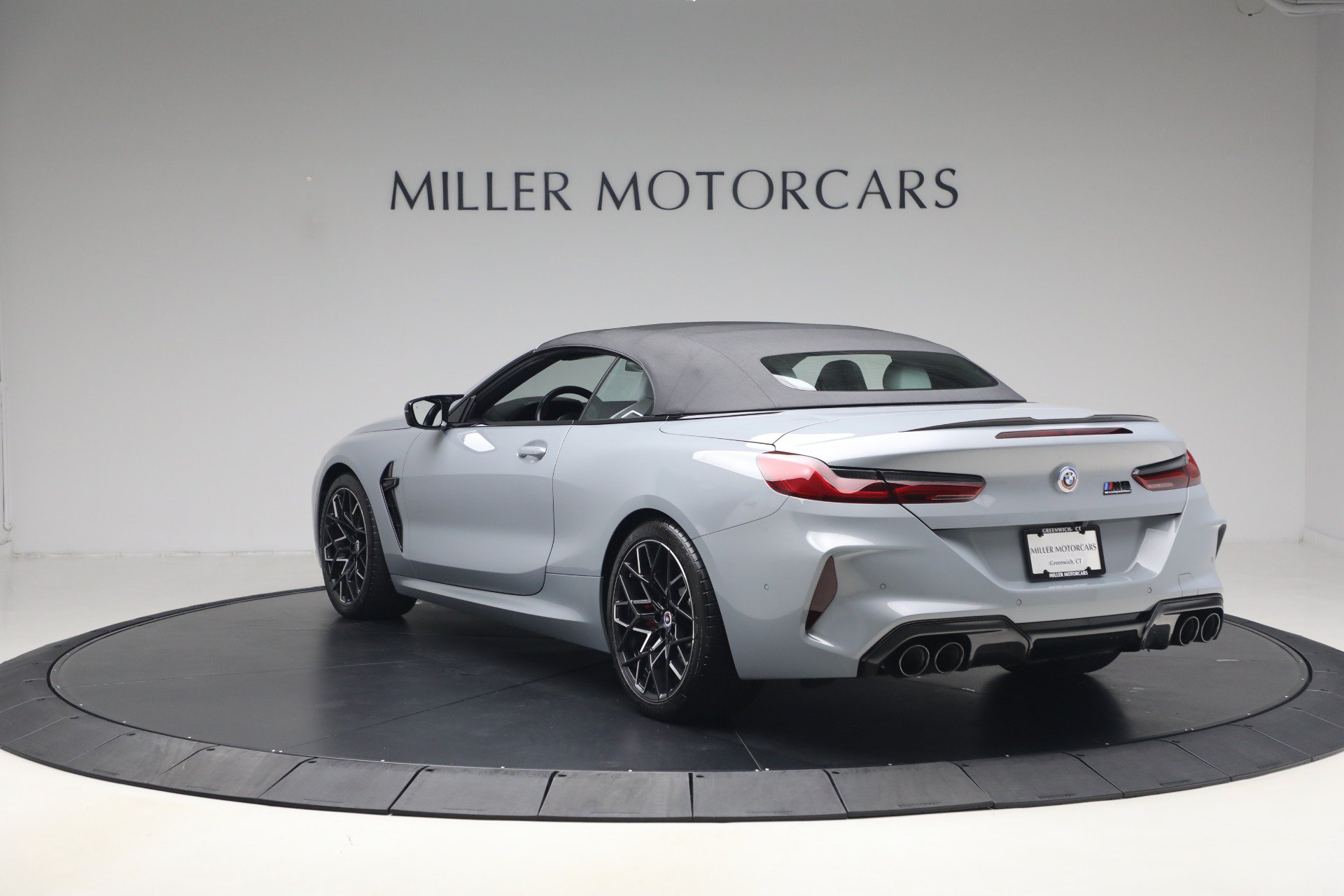 Used 2023 BMW M8 Competition w/ M Carbon Exterior Package AWD/4WD image 35