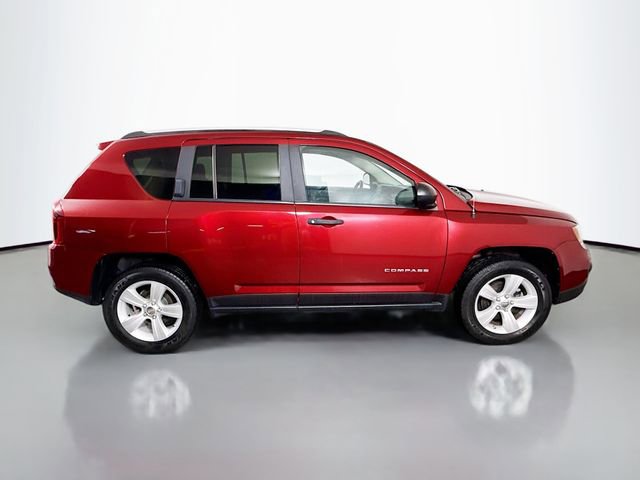 Used 2017 Jeep Compass Sport AWD/4WD image 5