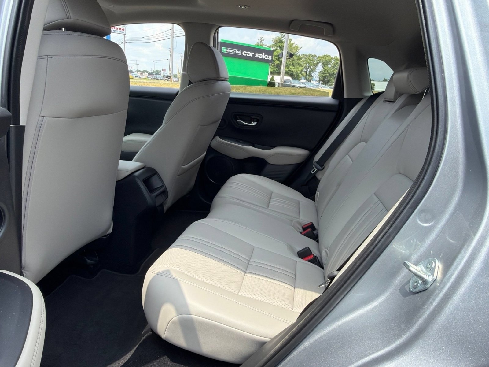 Used 2025 Honda HR-V EX-L image 39
