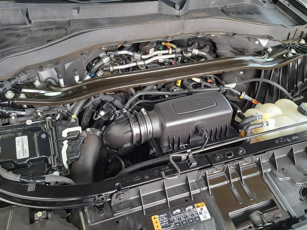 Used 2022 Ford Explorer Limited image 38