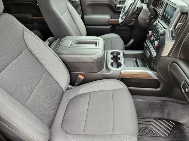 Used 2021 Chevrolet Silverado 1500 RST w/ LPO, Blackout Package AWD/4WD image 13