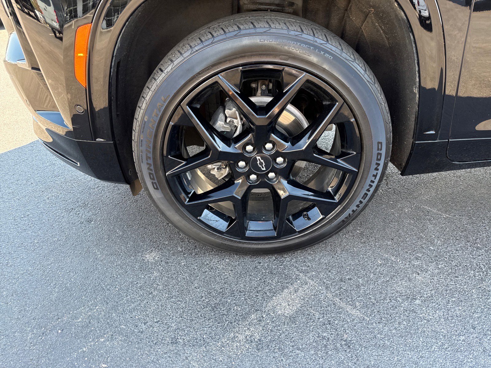 Used 2024 Chevrolet Traverse RS w/ LPO, Floor Liner Package FWD image 9