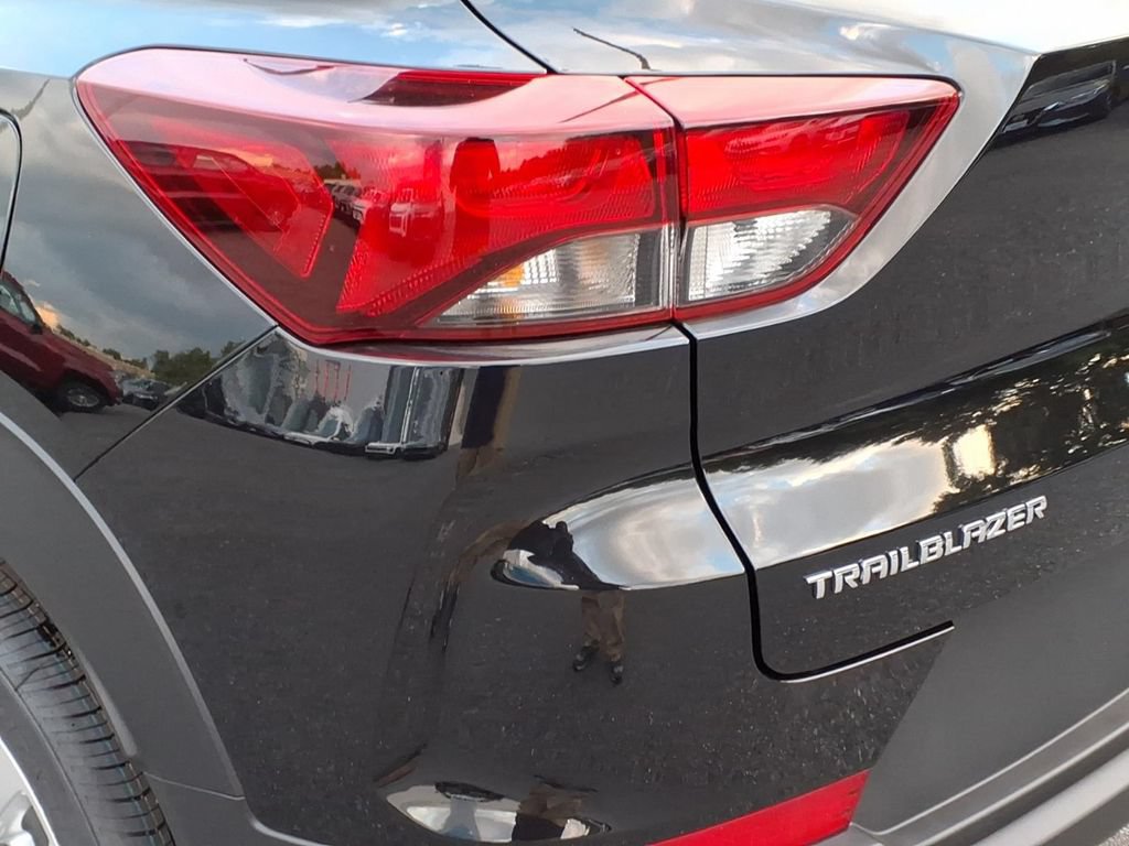 New 2026 Chevrolet TrailBlazer LS w/ LS Convenience Package FWD image 8