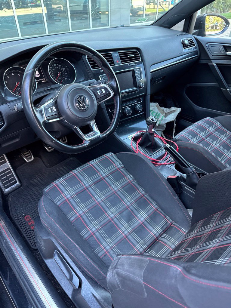 Used 2015 Volkswagen GTI S FWD image 5