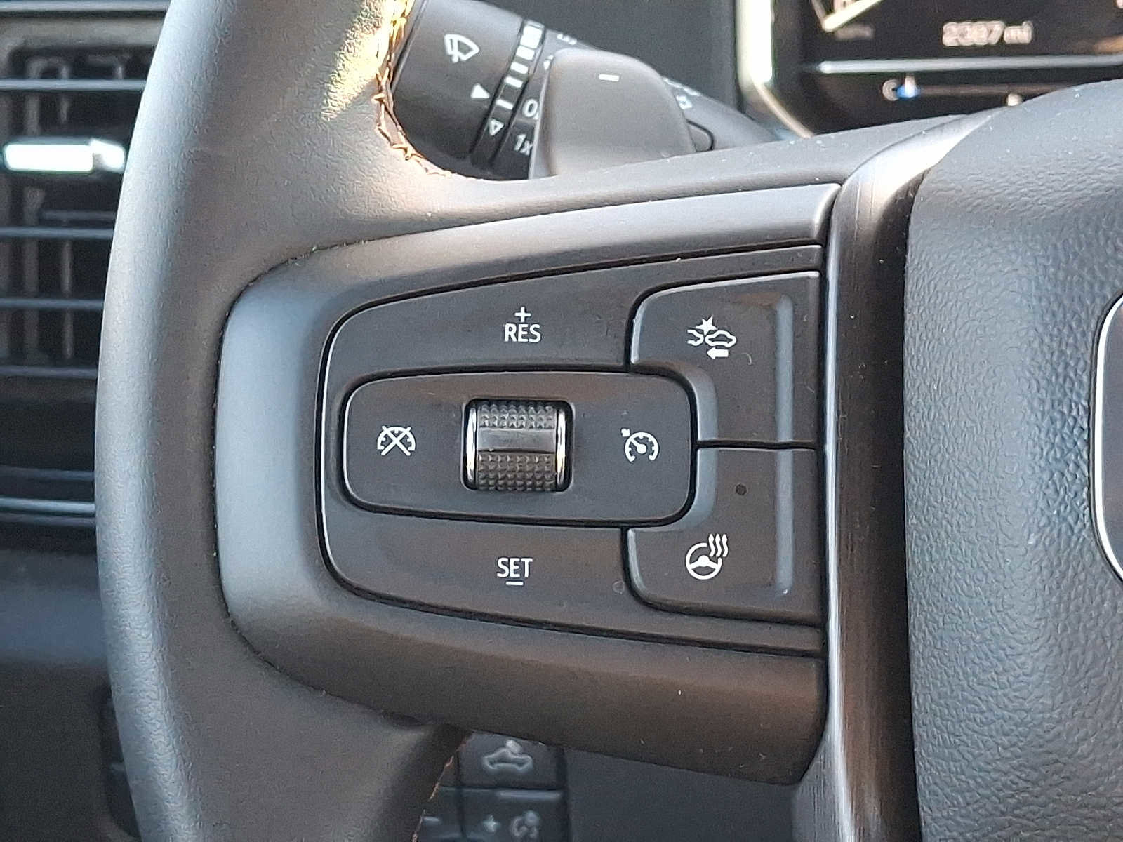 Used 2025 GMC Sierra 1500 AT4 w/ AT4 Premium Package image 21