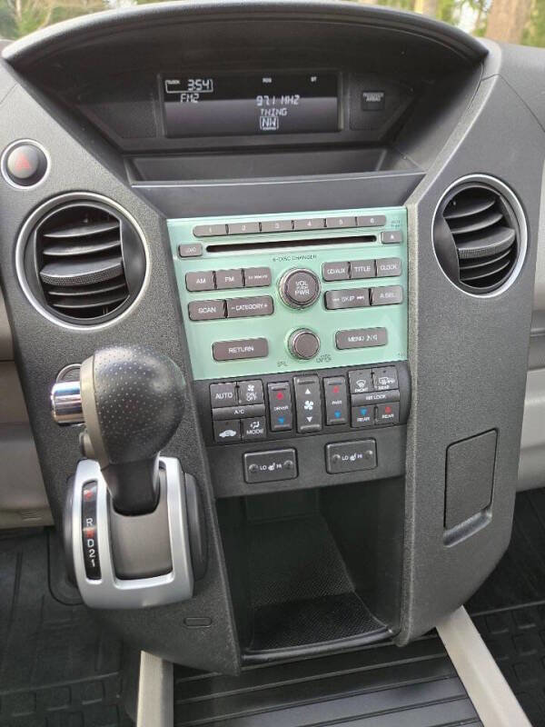 Used 2011 Honda Pilot EX-L image 24