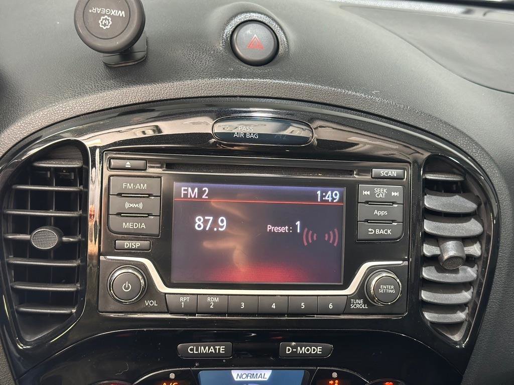 Used 2015 Nissan Juke SV image 16