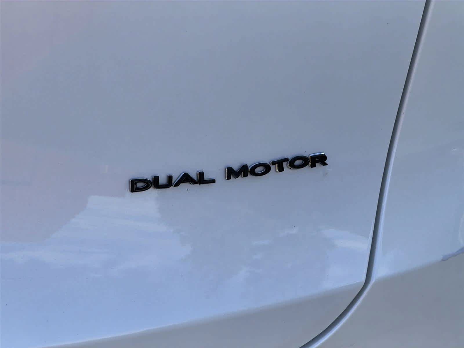 Used 2023 Tesla Model Y Long Range AWD/4WD image 8