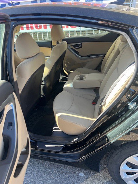Used 2012 Hyundai Elantra GLS w/ Comfort Pkg 2 FWD image 24