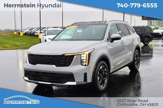 Used 2024 Kia Sorento S w/ Panoramic Sunroof Package image 3
