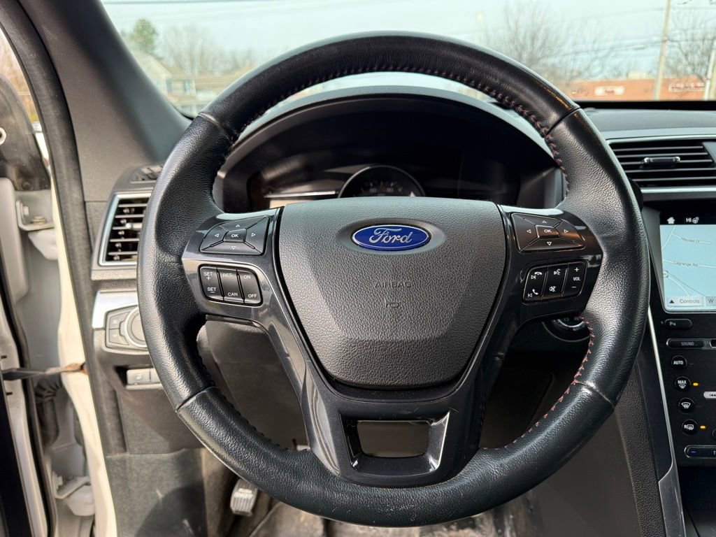 Used 2018 Ford Explorer Sport image 13