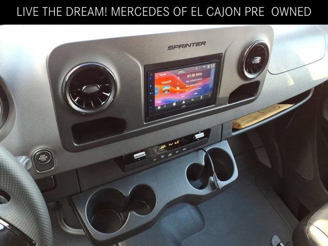 Used 2025 Mercedes-Benz Sprinter 2500 image 5