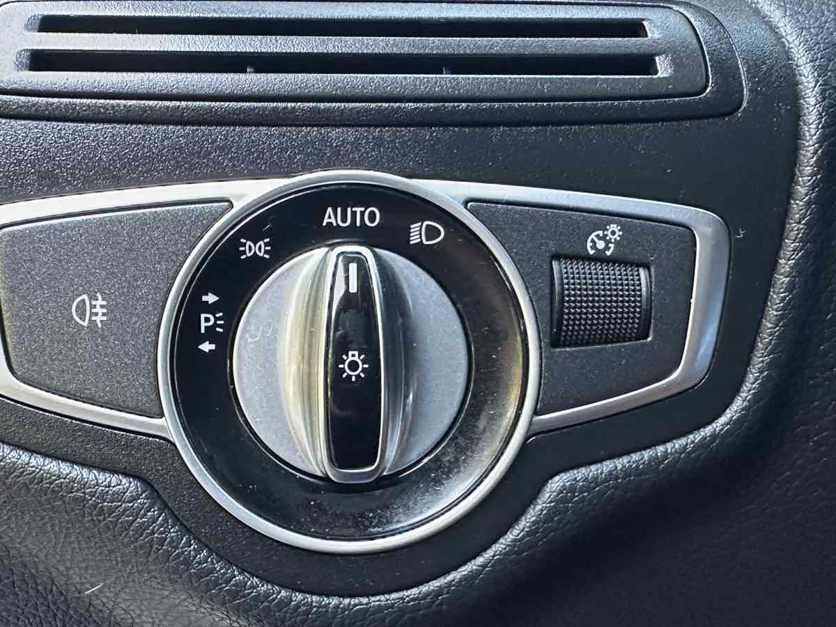 Used 2017 Mercedes-Benz GLC 300 image 19