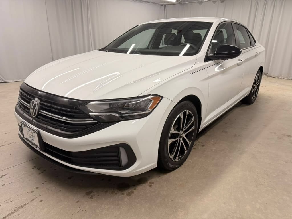 Used 2023 Volkswagen Jetta Sport FWD image 8