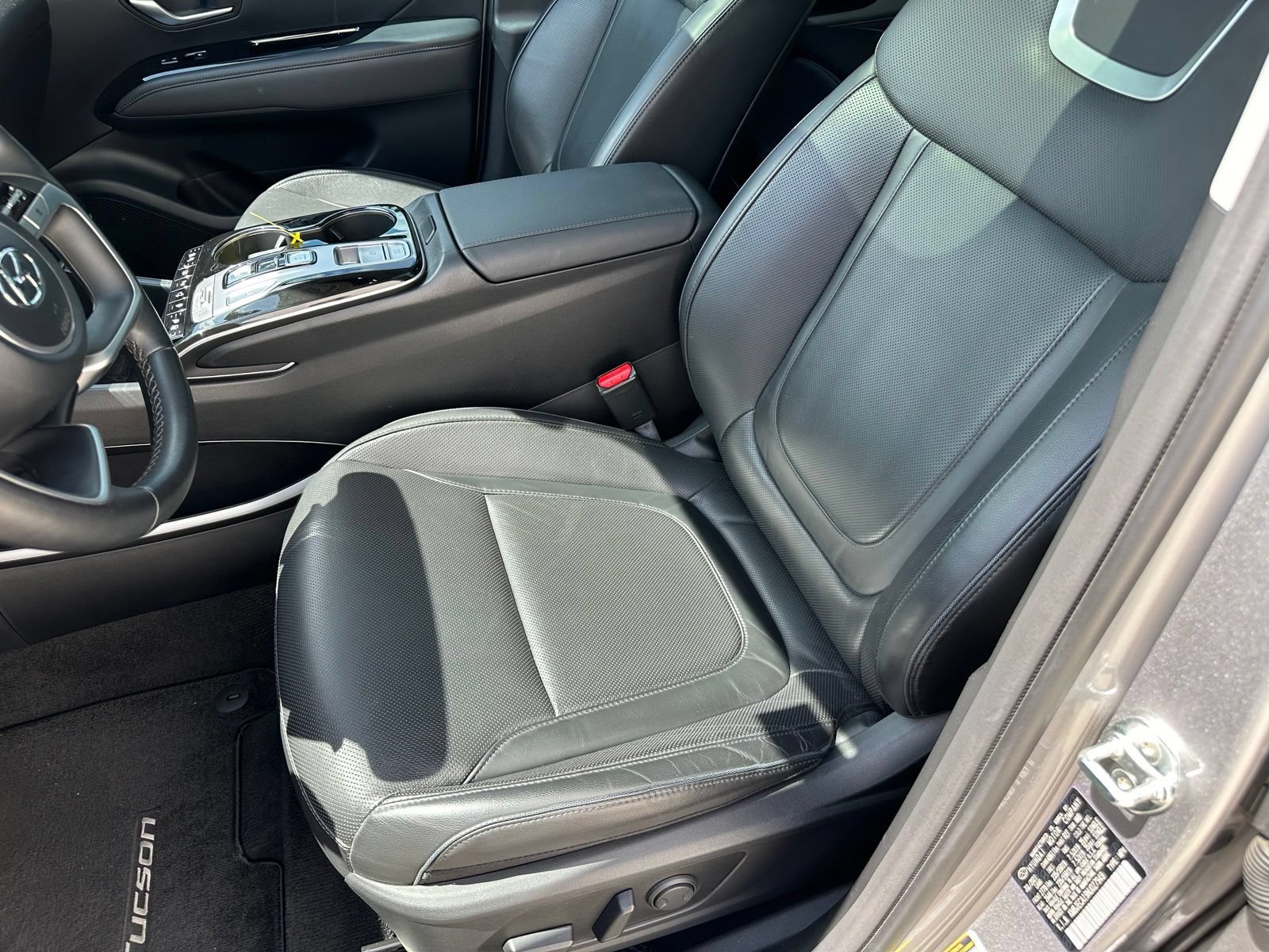 Used 2022 Hyundai Tucson Limited AWD/4WD image 13