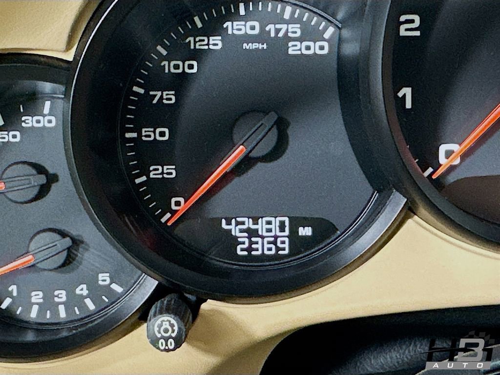 Used 2015 Porsche 911 Carrera image 11