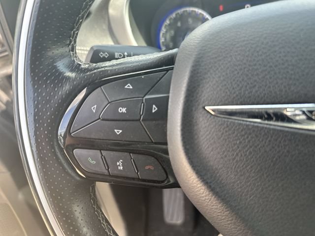 Used 2018 Chrysler Pacifica Limited w/ S Appearance Package FWD image 42