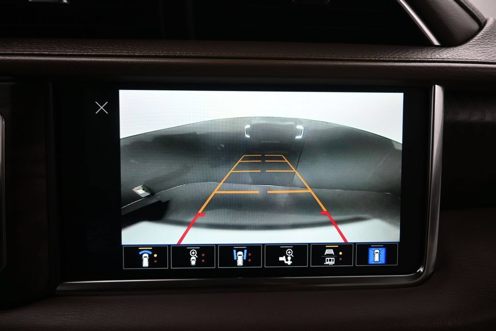 Used 2023 GMC Yukon XL Denali AWD/4WD image 20