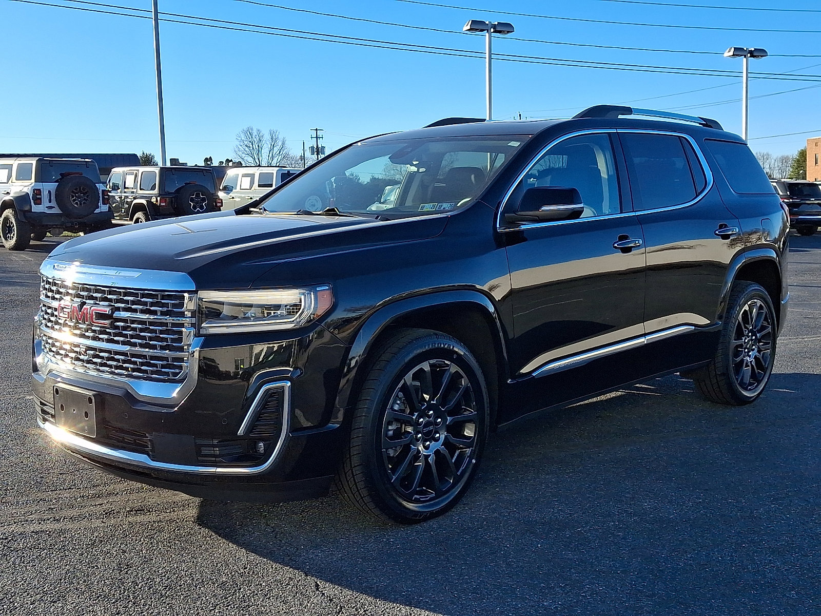 Certified 2023 GMC Acadia Denali w/ Black Diamond Edition image 3