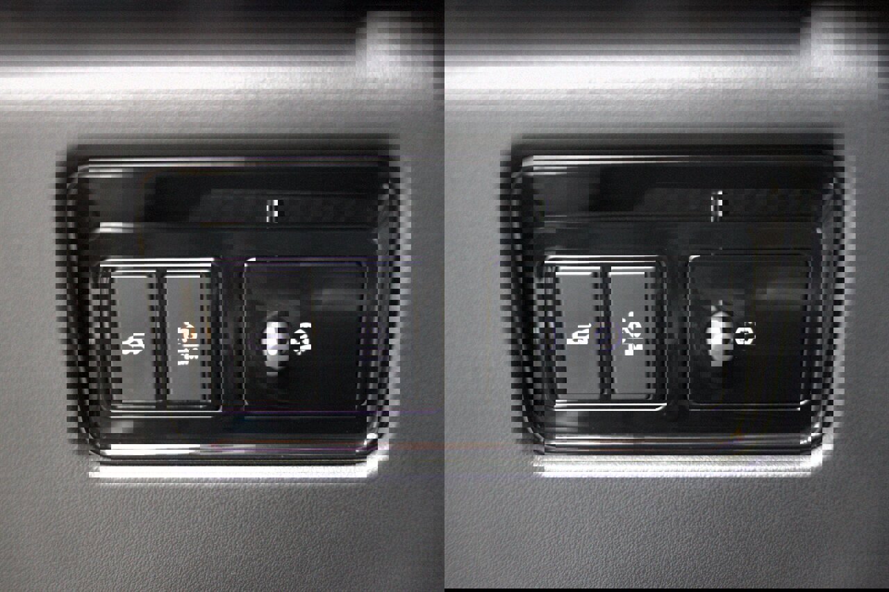 Used 2020 Jaguar F-PACE Prestige image 24