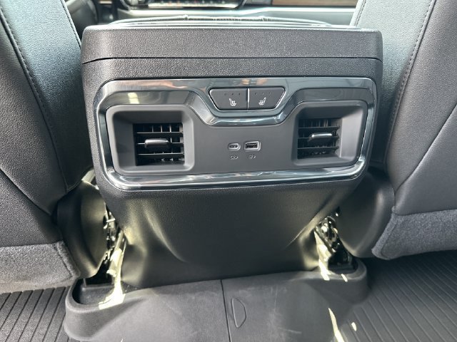 New 2026 Chevrolet Silverado 1500 High Country w/ Technology Package AWD/4WD image 22