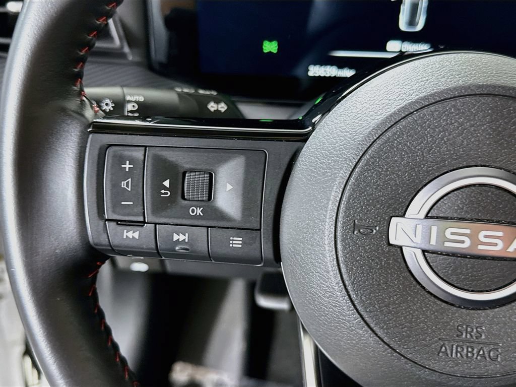 Used 2025 Nissan Kicks SR AWD/4WD image 20