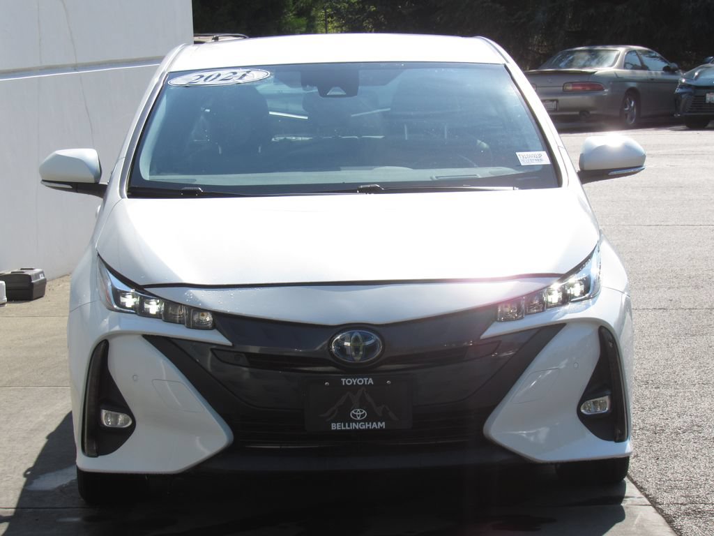 Used 2021 Toyota Prius Prime Limited FWD image 3