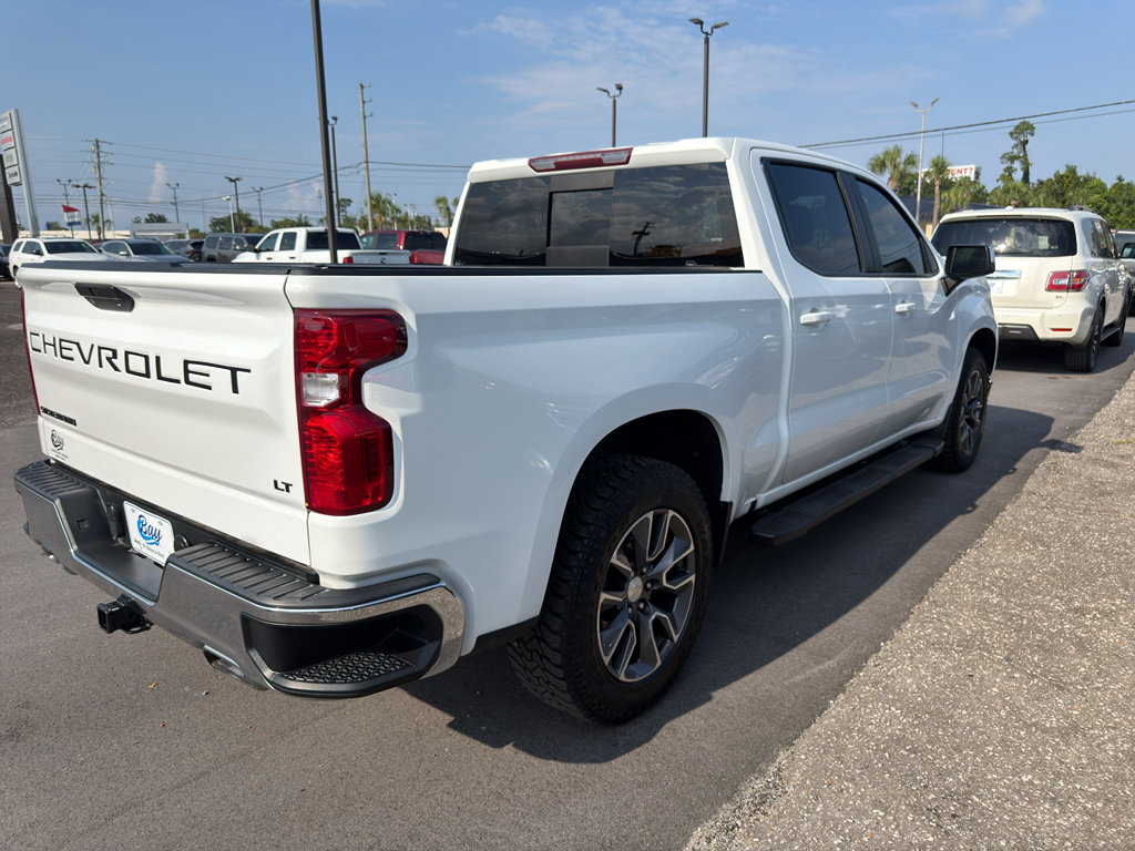 Used 2022 Chevrolet Silverado 1500 LT AWD/4WD image 4