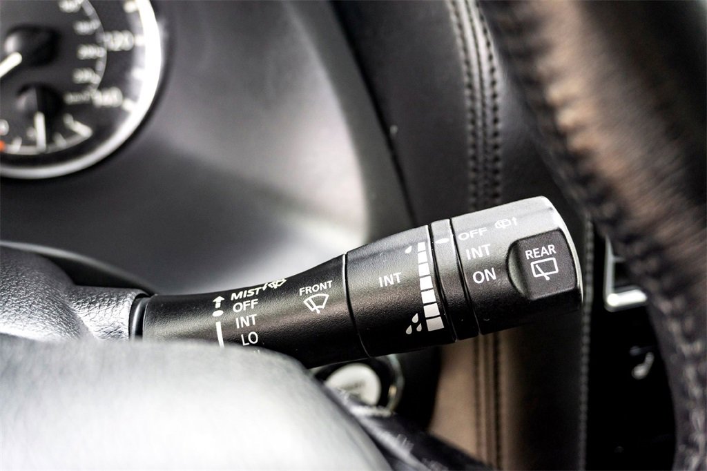 Used 2023 Nissan Armada SL w/ Captain's Chairs Package image 21