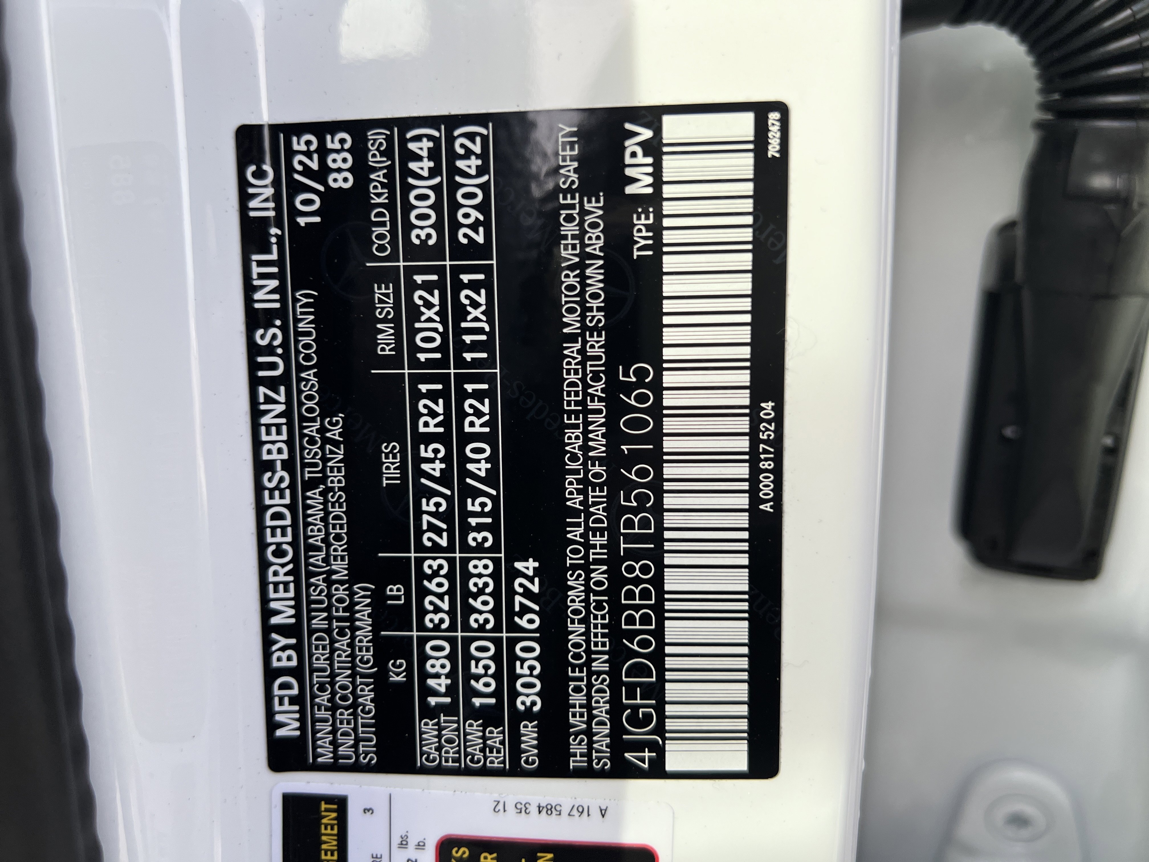 New 2026 Mercedes-Benz GLE 53 AMG 4MATIC Coupe image 32