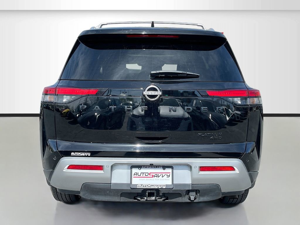Used 2024 Nissan Pathfinder Platinum w/ Black Appearance Package image 6