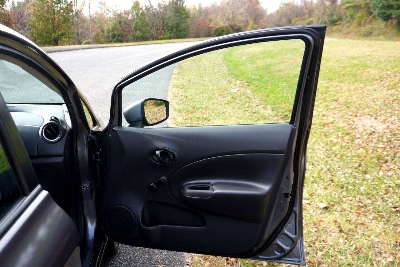 Used 2018 Nissan Versa Note S FWD image 20