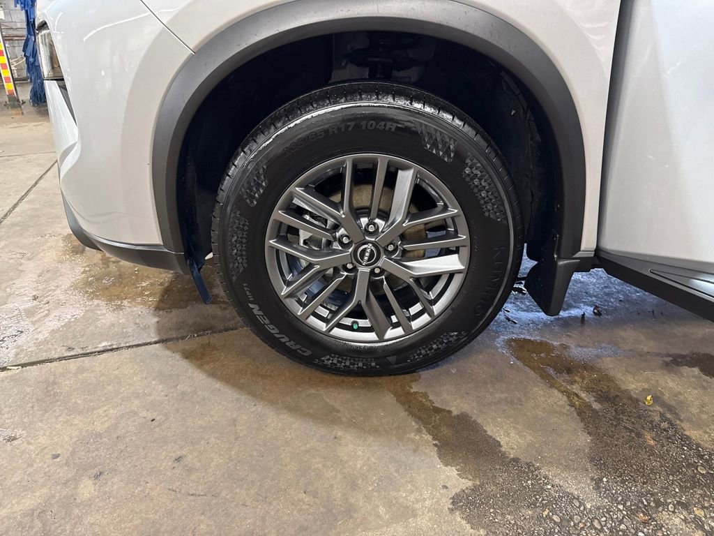 Certified 2024 Nissan Rogue S image 47