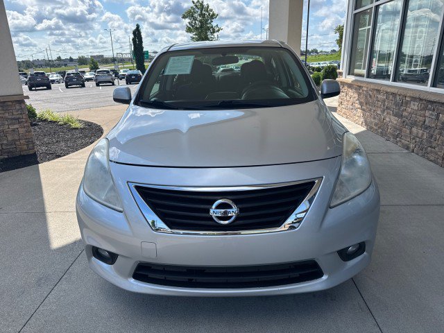 Used 2012 Nissan Versa FWD image 3