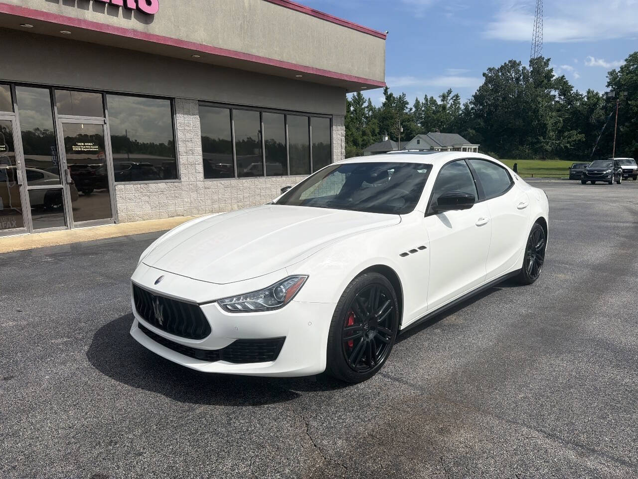 Used 2019 Maserati Ghibli RWD image 2