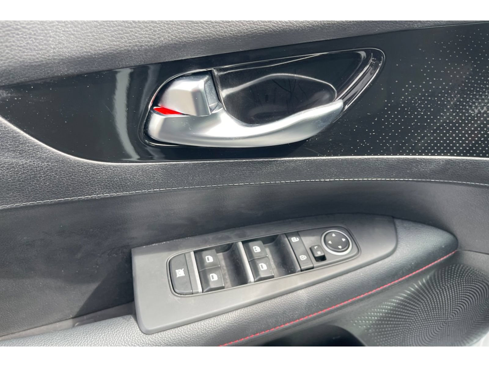 Used 2024 Kia Forte GT FWD image 11