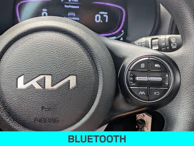 Used 2025 Kia Soul LX FWD image 18