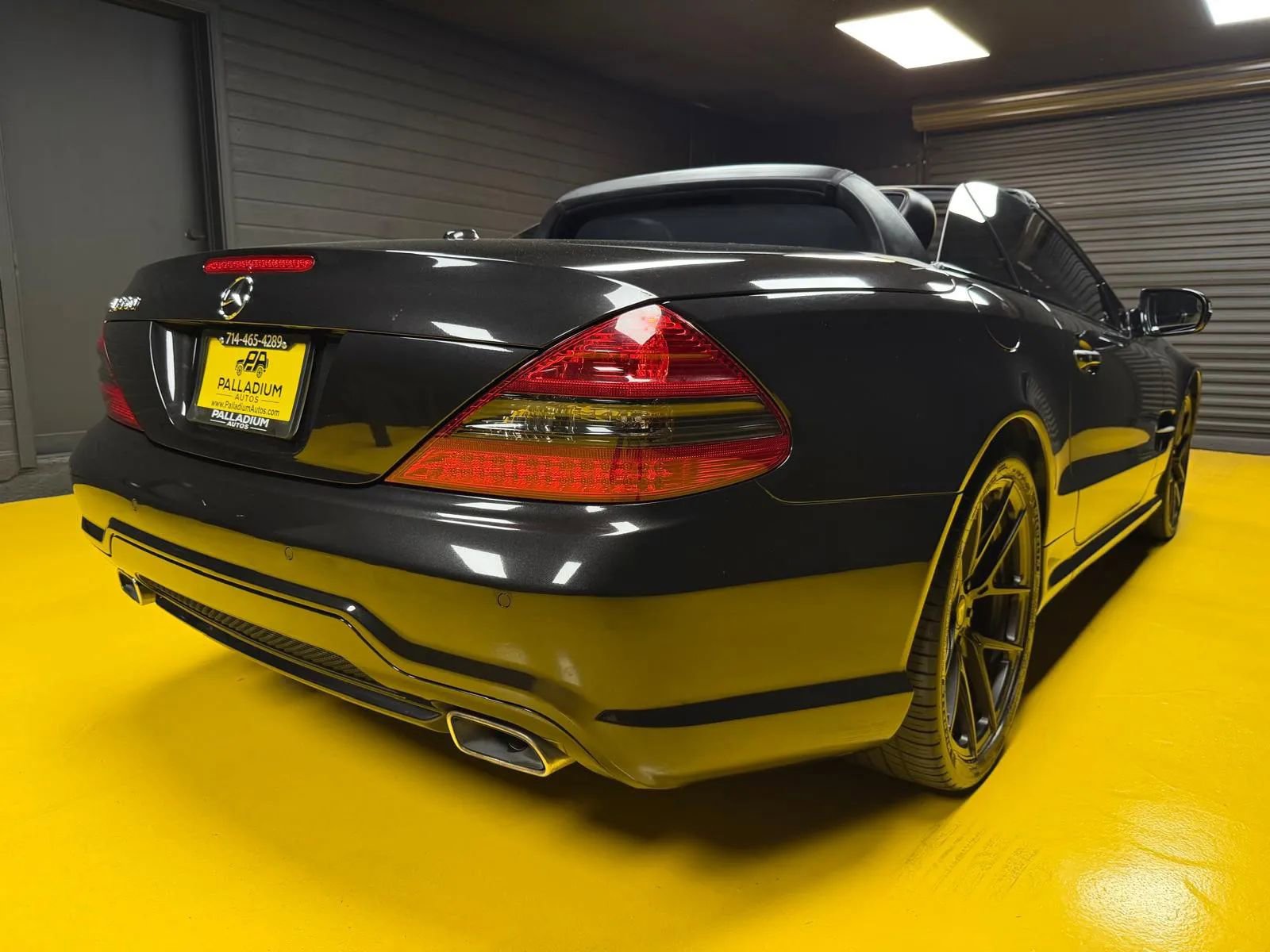 Used 2012 Mercedes-Benz SL 550 w/ SL Wheel Pkg image 6