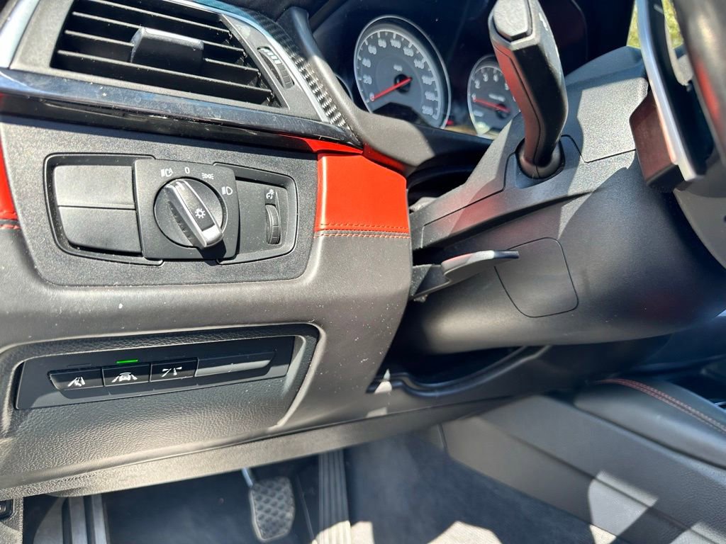 Used 2020 BMW M4 Base image 26